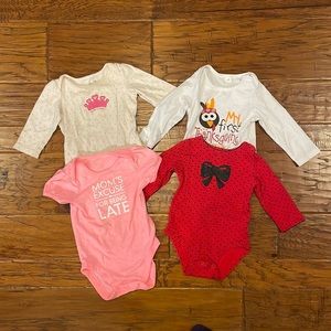 Baby girl 12 months onesies 💕✨🧸